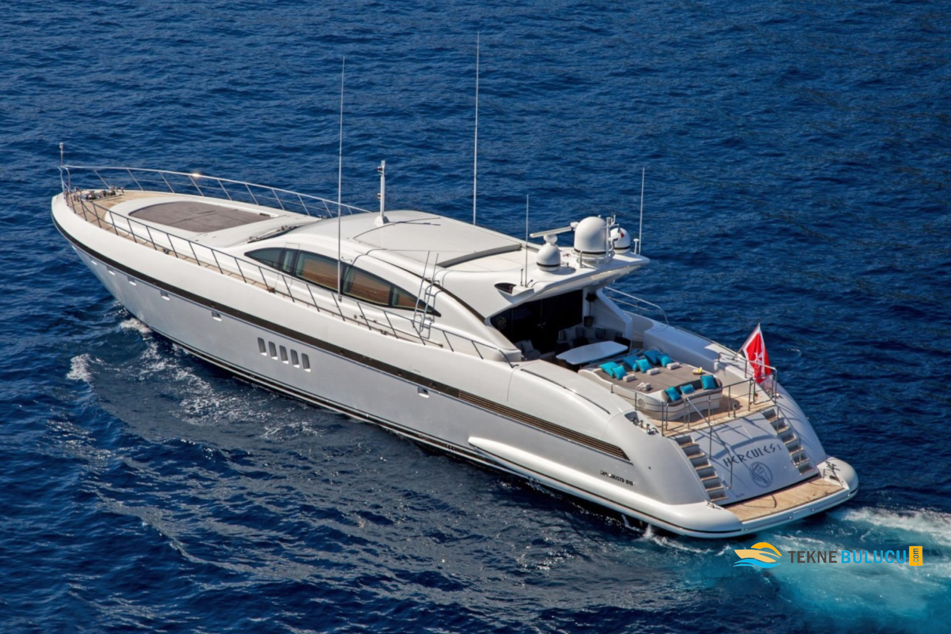 Mangusta 108 2008 iç mekan 2