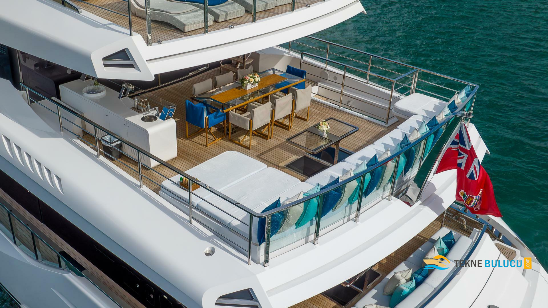 Mangusta Oceano 42 2025 iç mekan 2