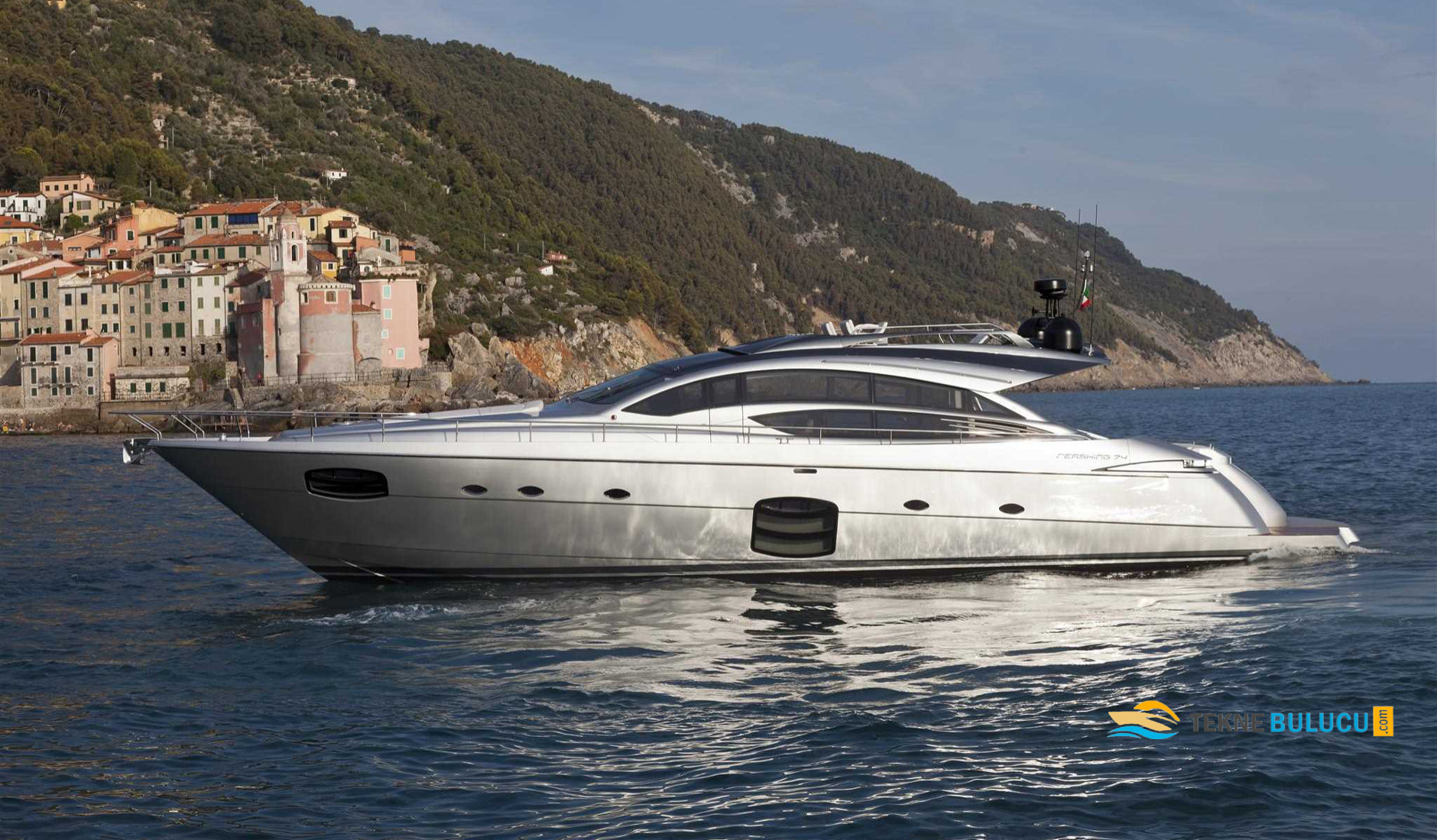 Pershing 74 2015 iç mekan 2