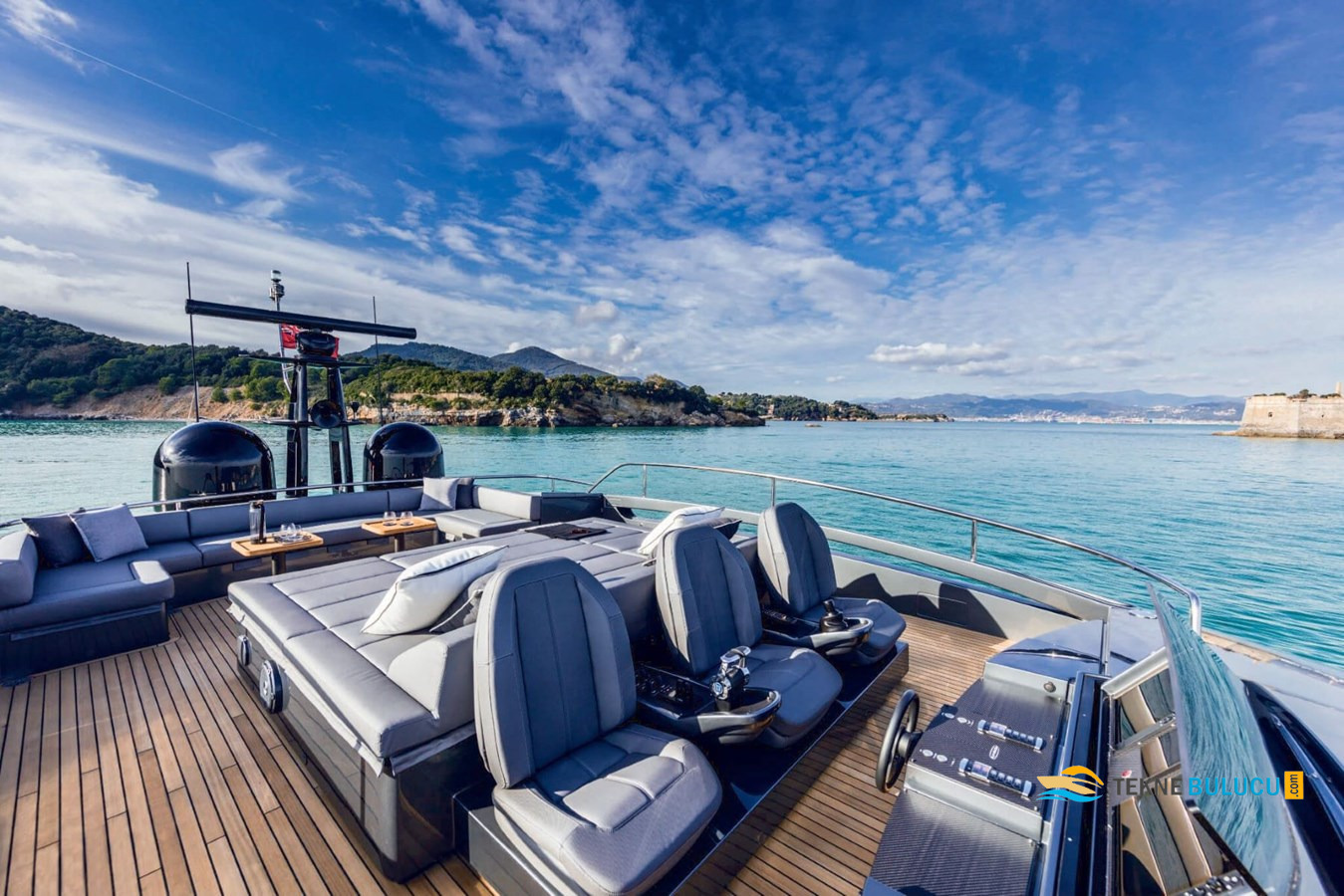 Pershing 92 2015 iç mekan 2