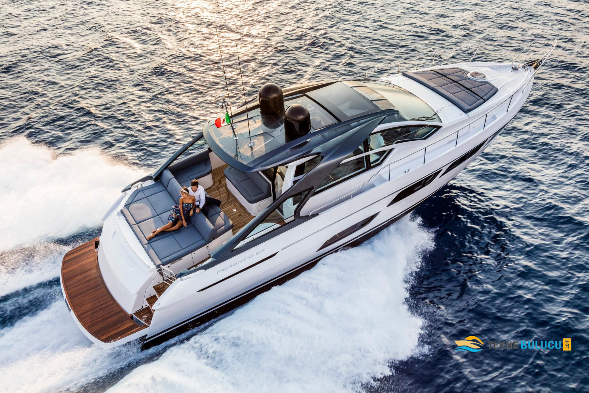 Pershing 5X 2022 iç mekan 2