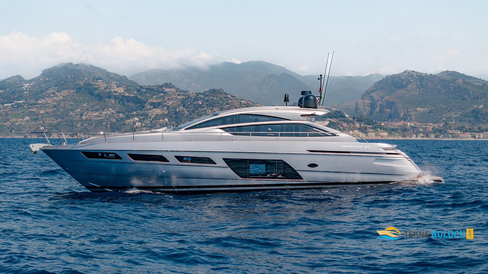 Pershing 6X 2022 iç mekan 2