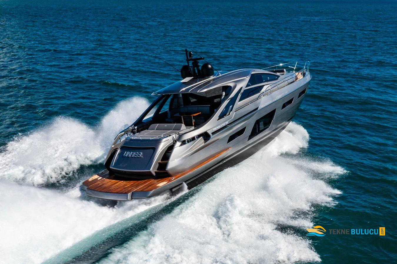 Pershing 7X 2021 iç mekan 2