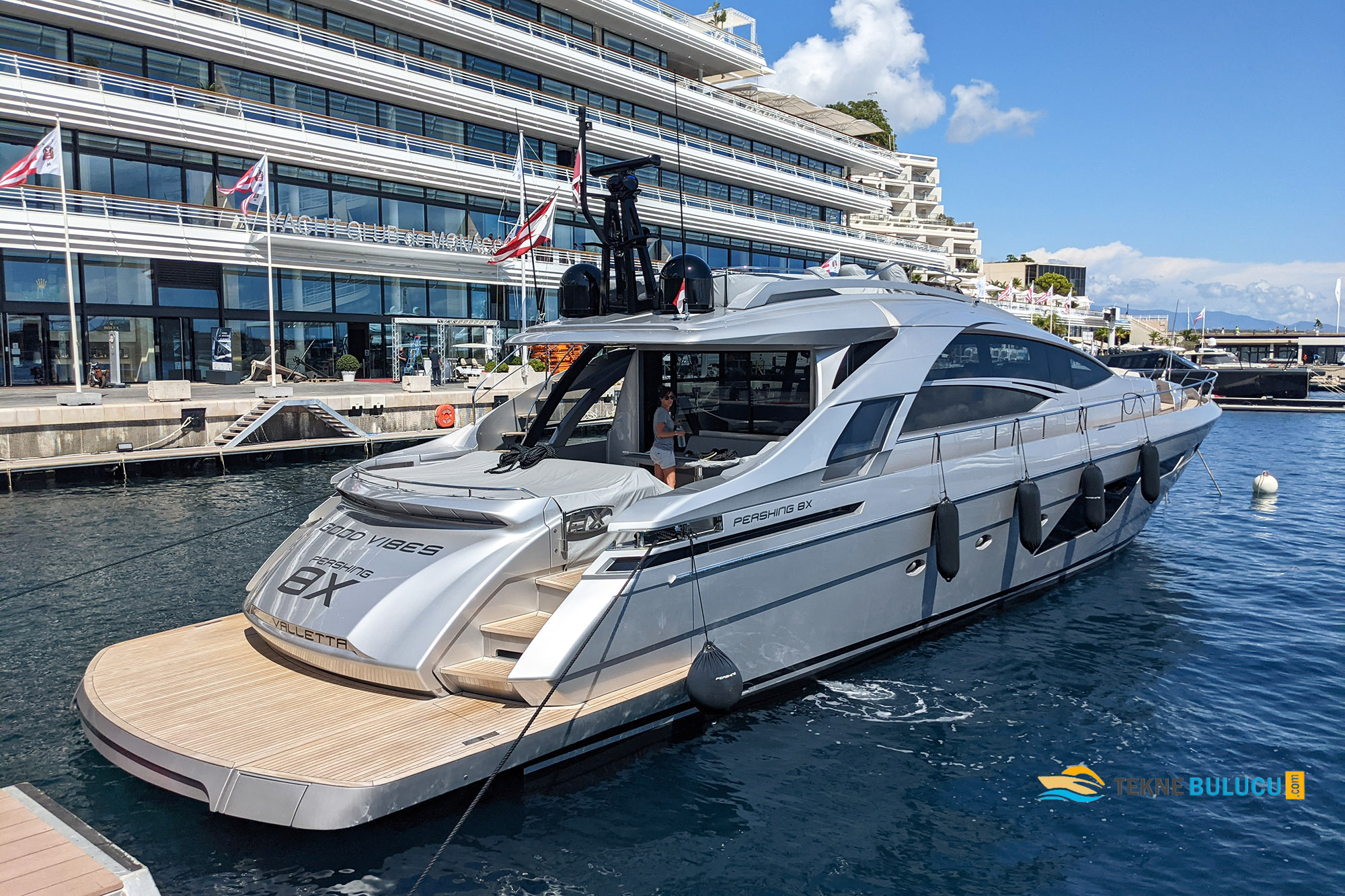 Pershing 8X 2019 iç mekan 2