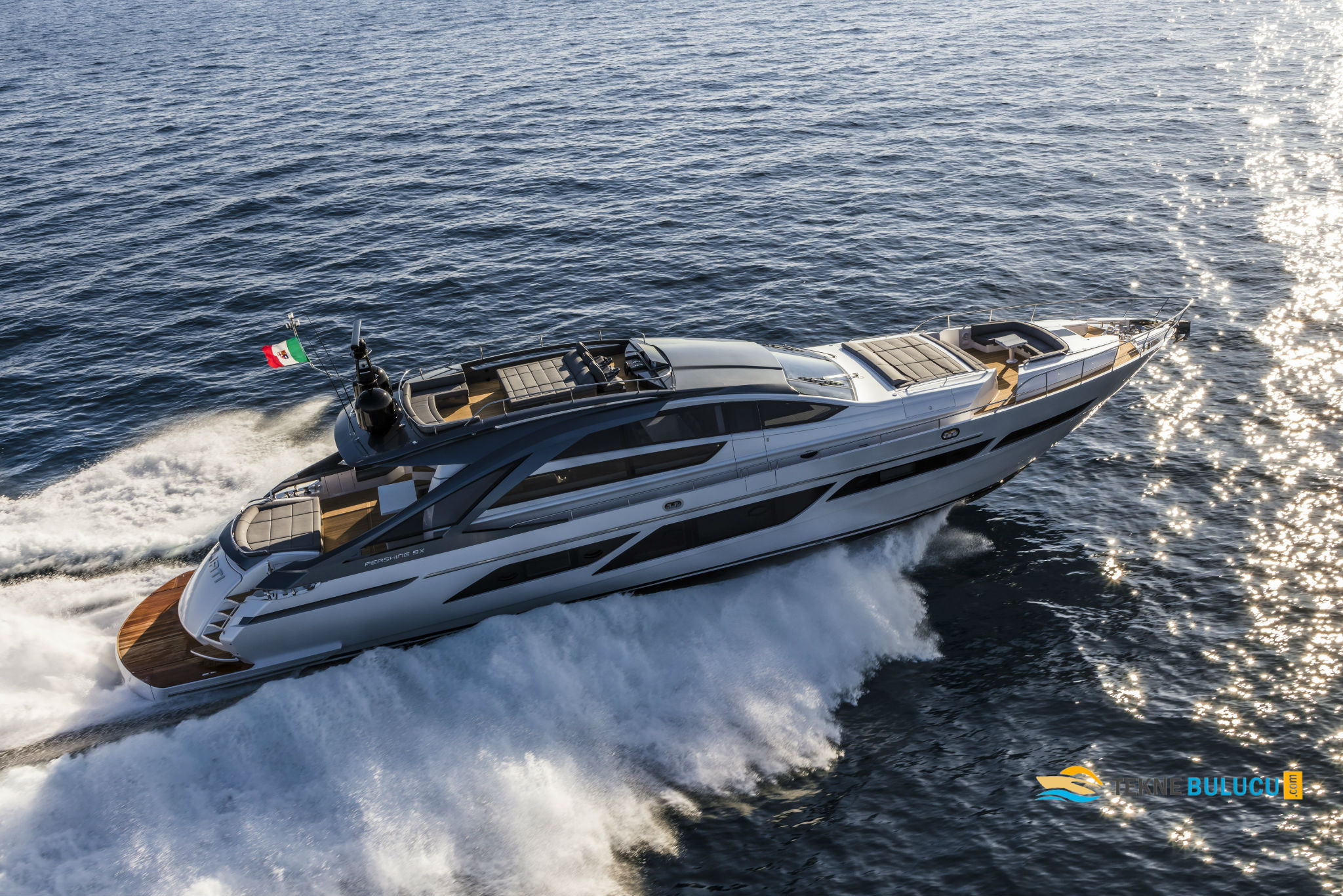 Pershing 9X 2024 iç mekan 2