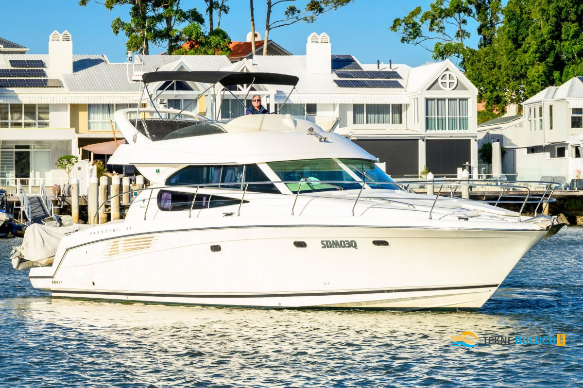 Prestige 42 2014 iç mekan 2