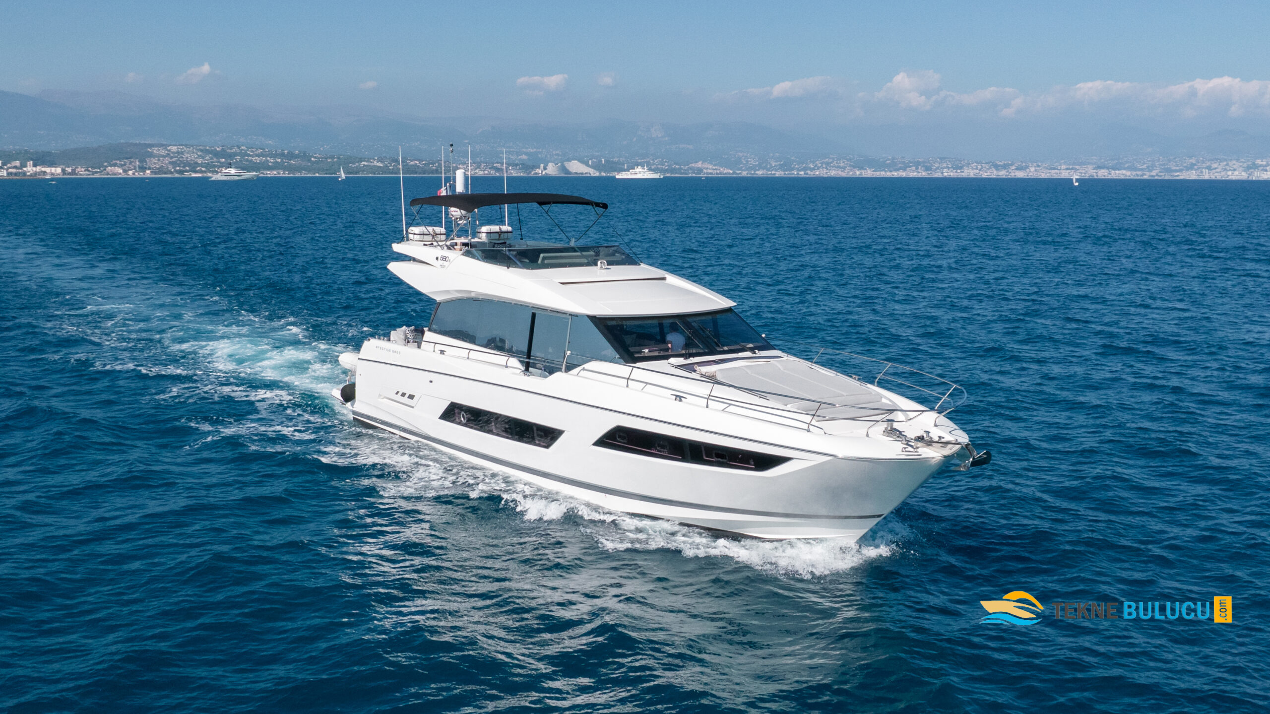 Prestige 680 2021 iç mekan 2