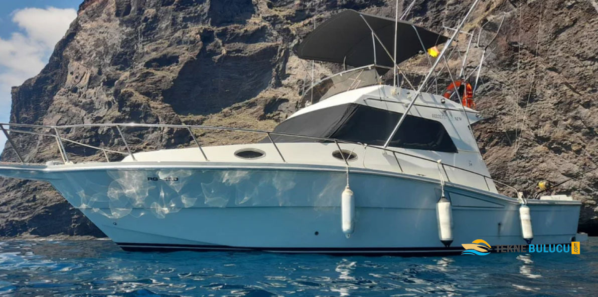 Ferretti 34 Fisherman 1992 iç mekan 2
