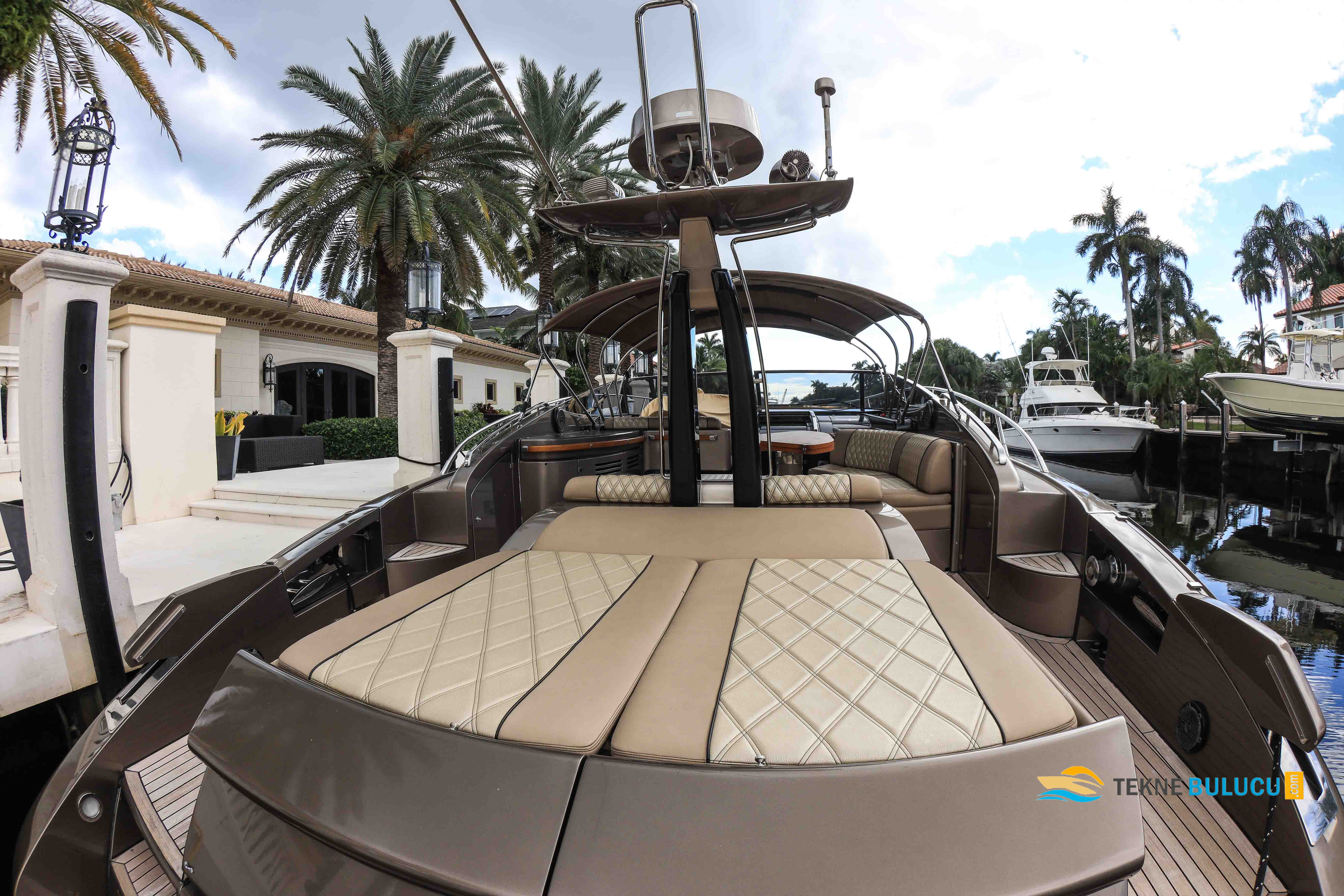 Riva Rivale 52 2013 iç mekan 3