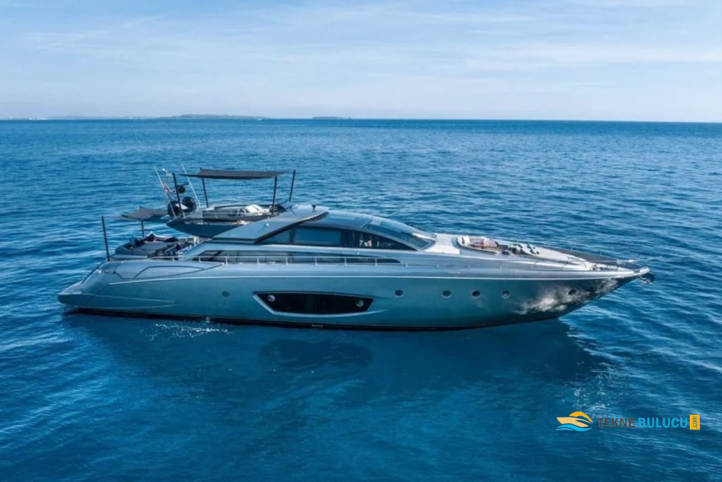 Riva Domino 86 2015 iç mekan 3