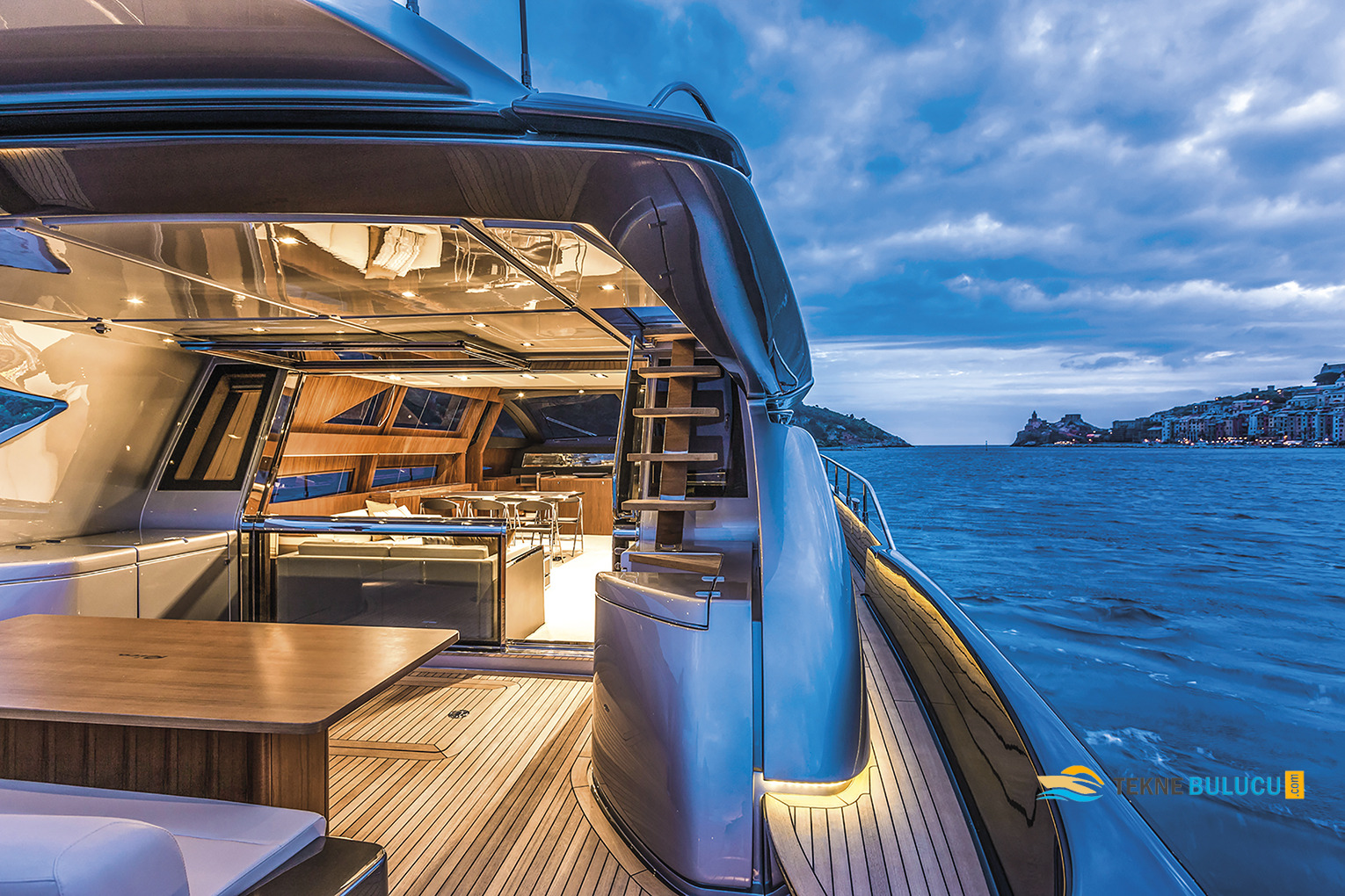 Riva 88 Domino Super 2024 iç mekan 3