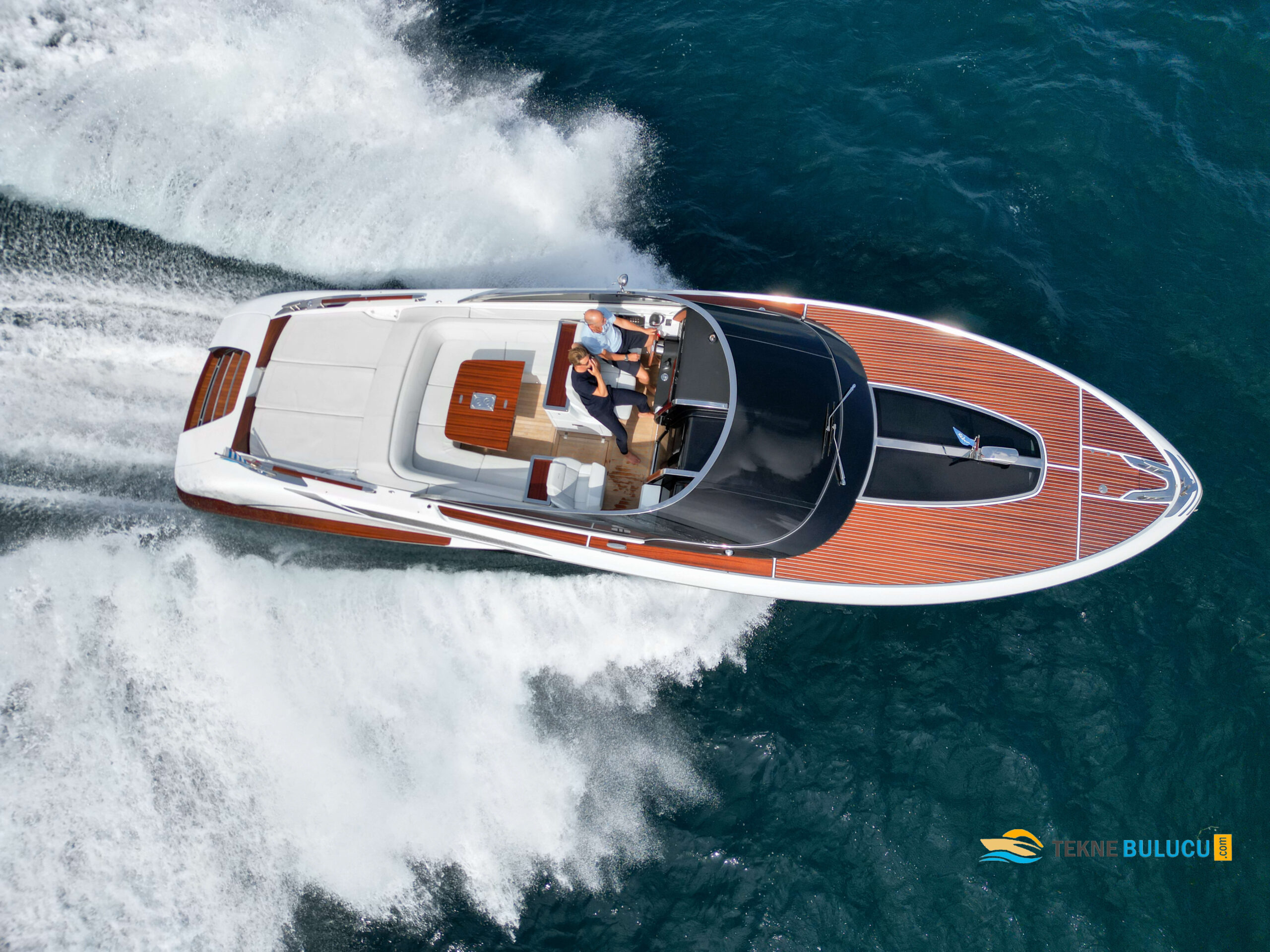 Riva Rivamare 38 2017 iç mekan 3