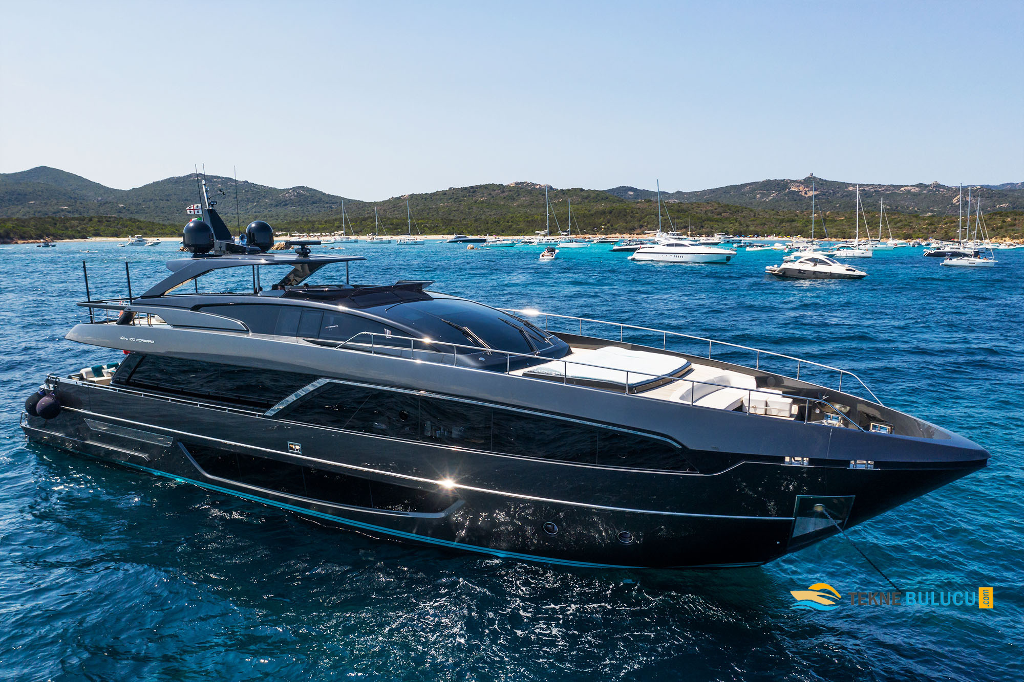 Riva 100 Corsaro 2019 iç mekan 3