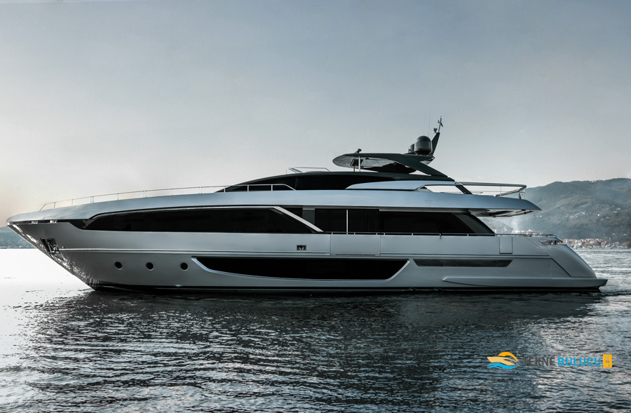 Riva 100 Corsaro 2020 iç mekan 3