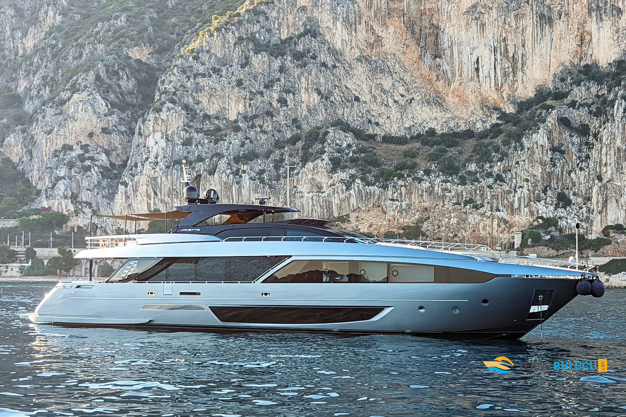 Riva 110 Dolcevita 2019 iç mekan 3