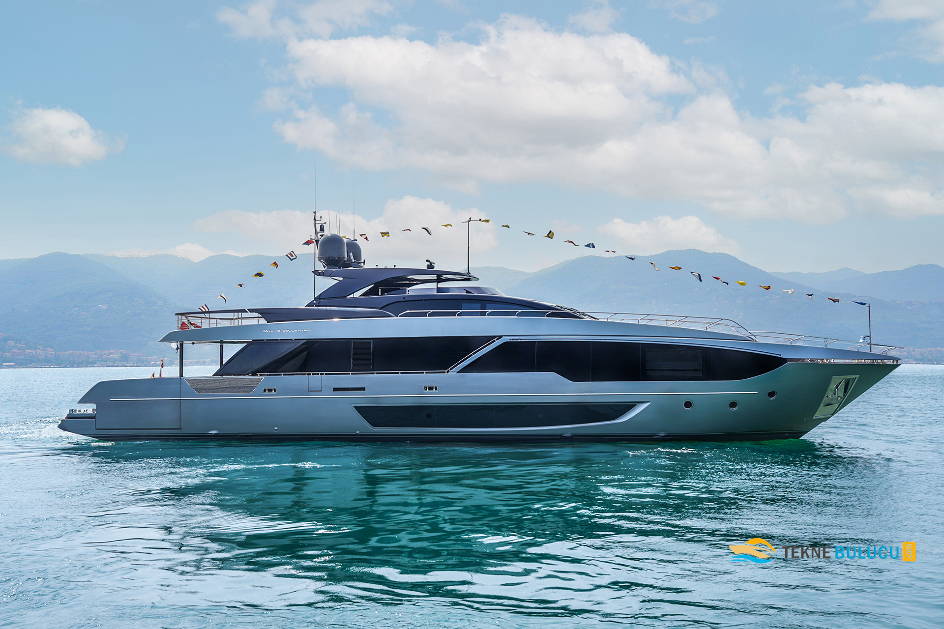 Riva 110 Dolcevita 2022 iç mekan 3