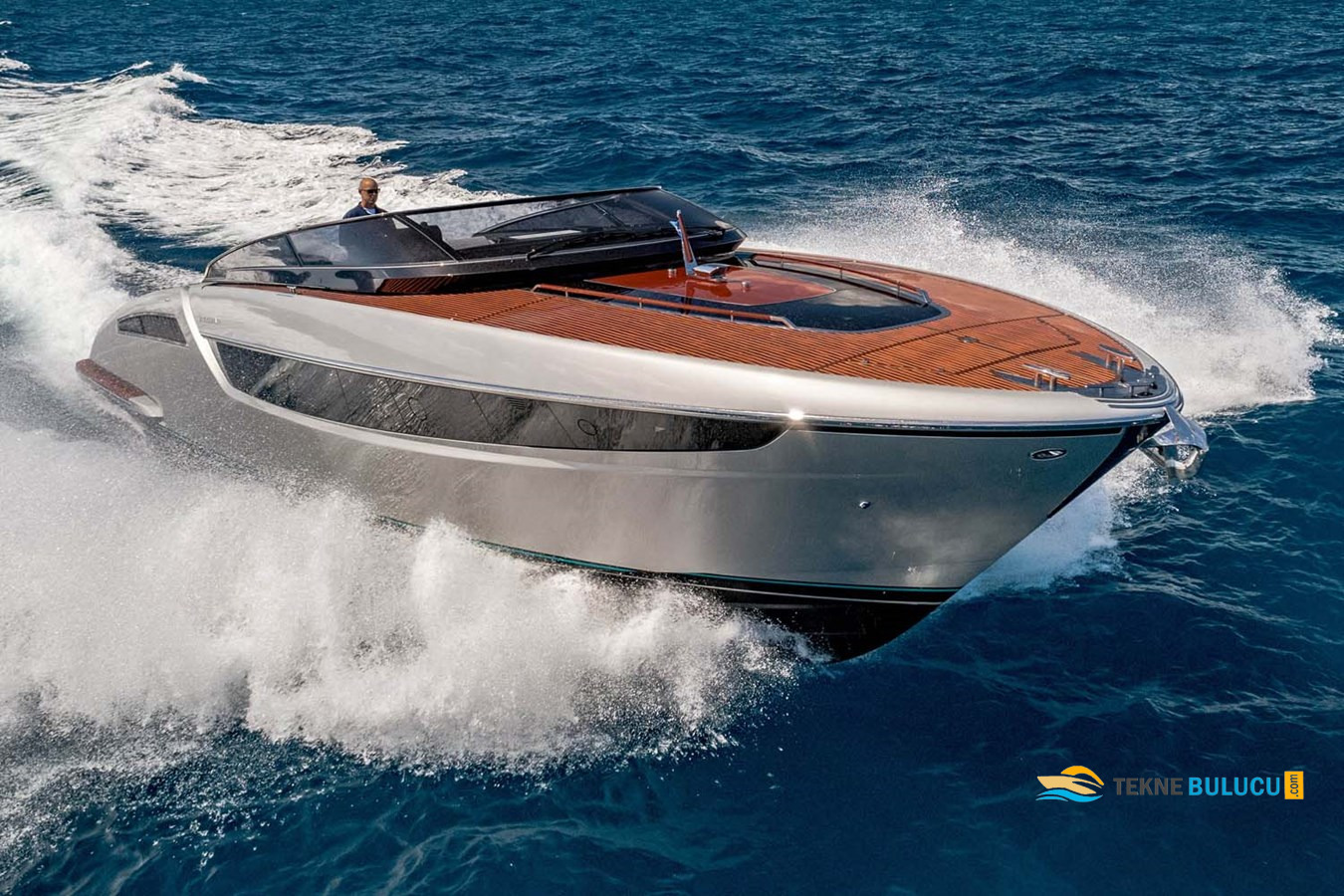 Riva 48 Dolceriva 2022 iç mekan 3