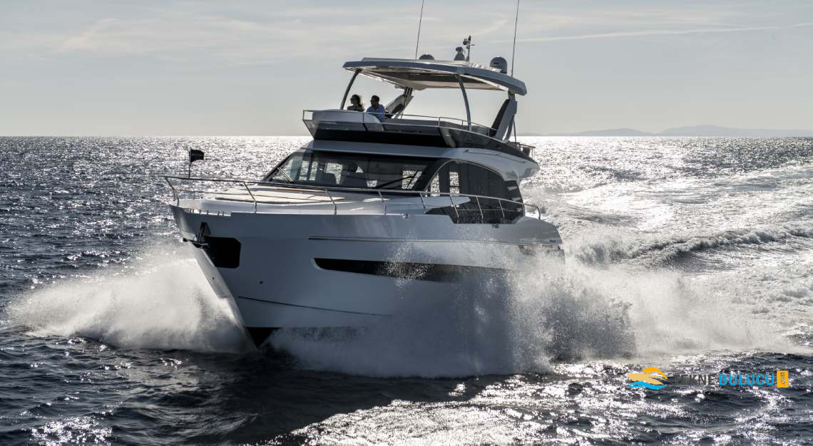 Fairline Squadron 68 2019 iç mekan 3