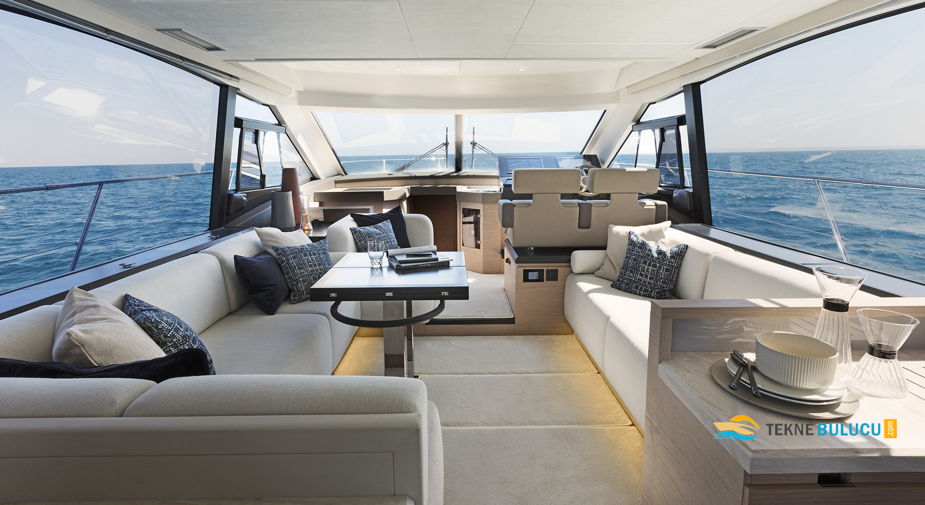 Beneteau Monte Carlo 52 2016 iç mekan 3