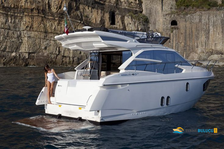 Absolute 40 2004 iç mekan 3