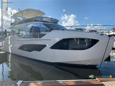 Absolute 47 Fly 2010 iç mekan 3