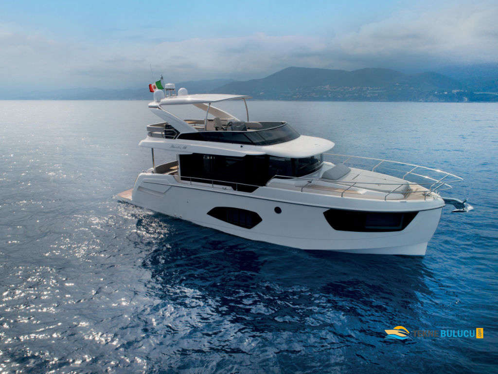 Absolute Navetta 48 2020 iç mekan 3