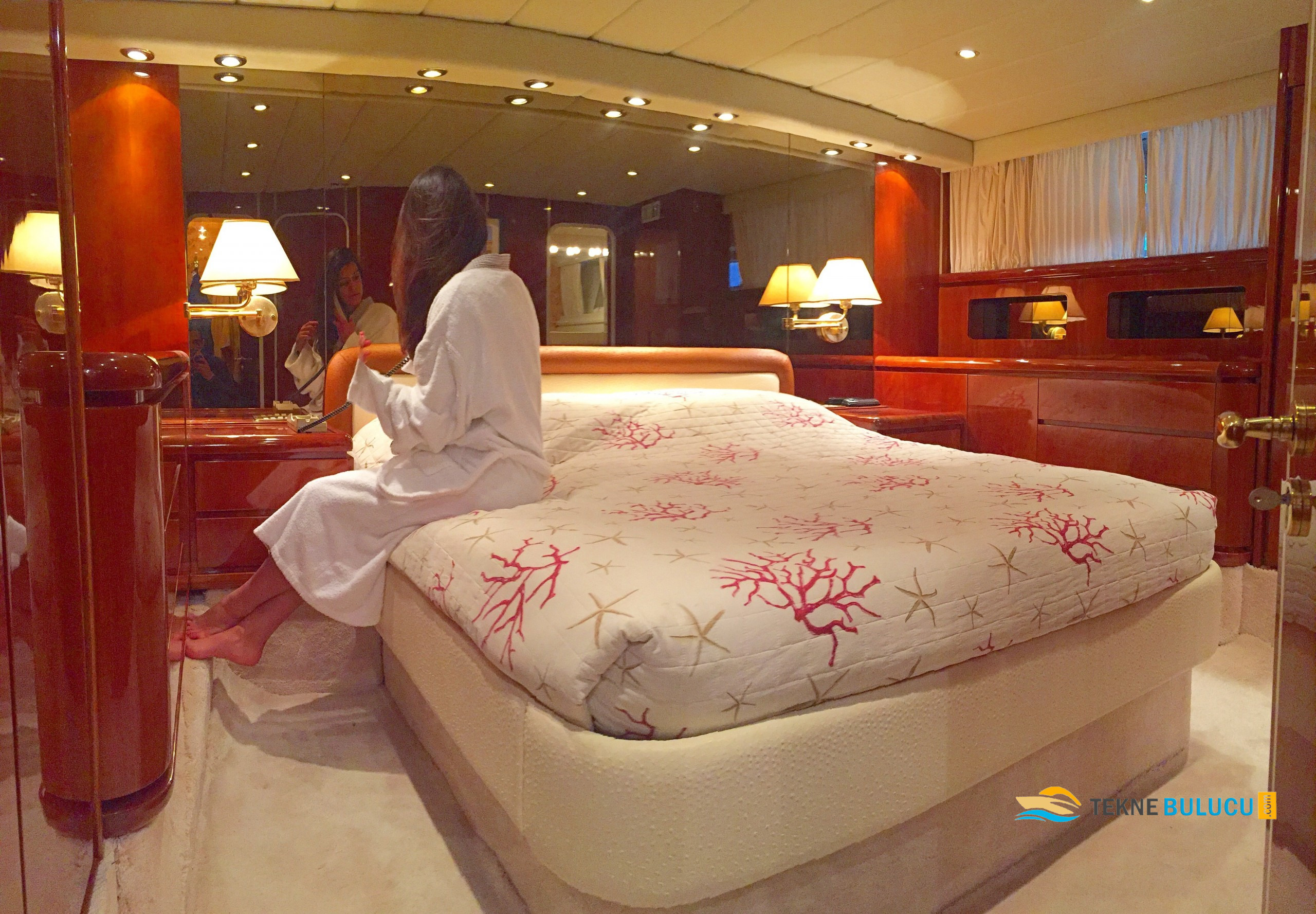 Falcon 76 2011 iç mekan 3