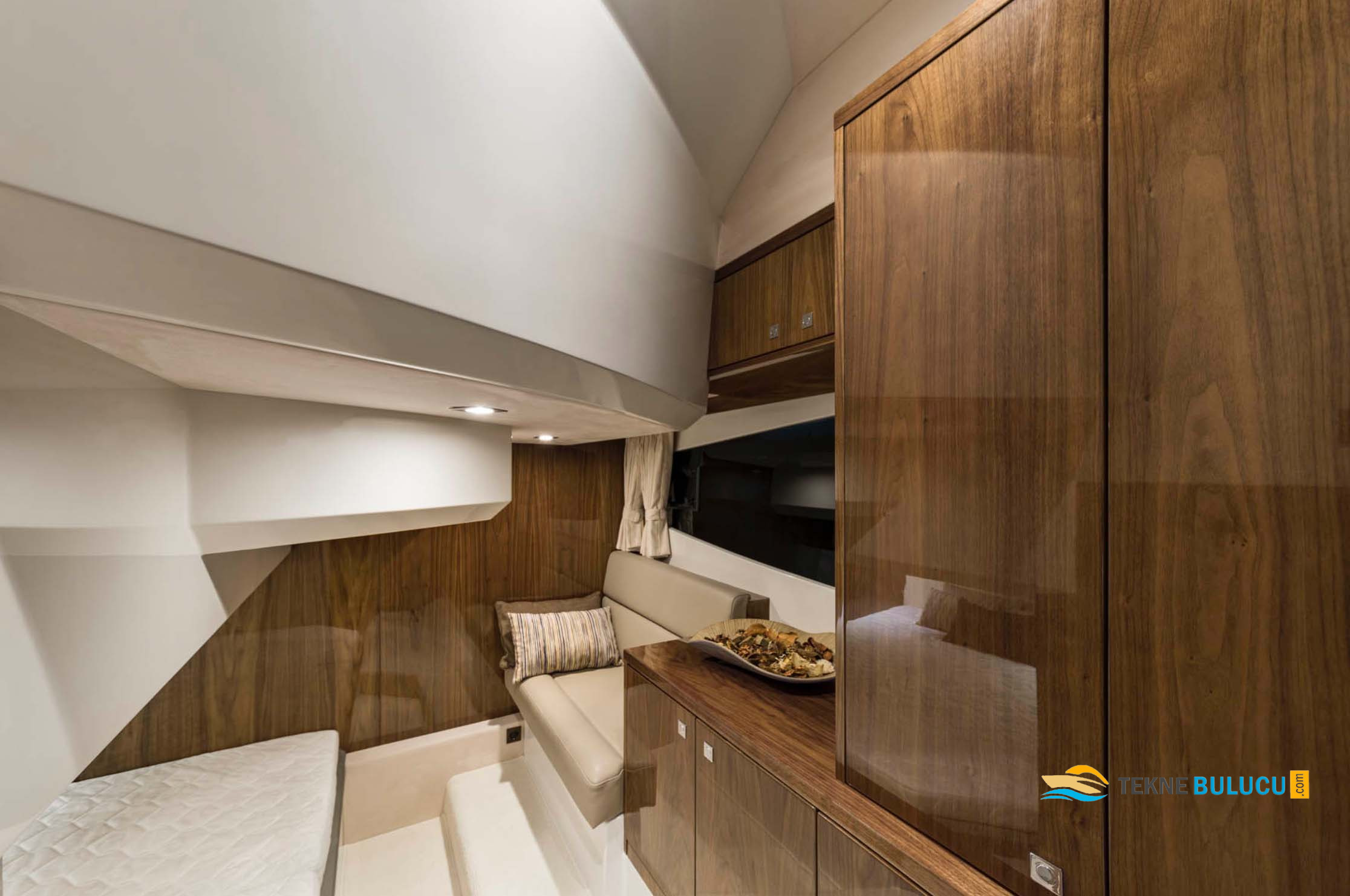 Galeon 360 Fly 2025 iç mekan 3