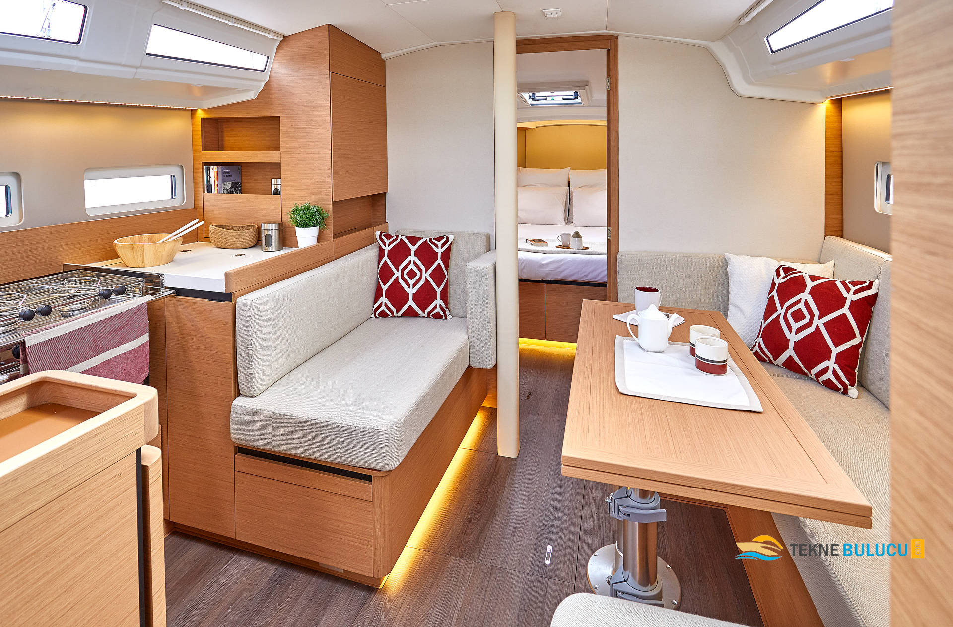 Jeanneau Sun Odyssey 410 2020 iç mekan 3