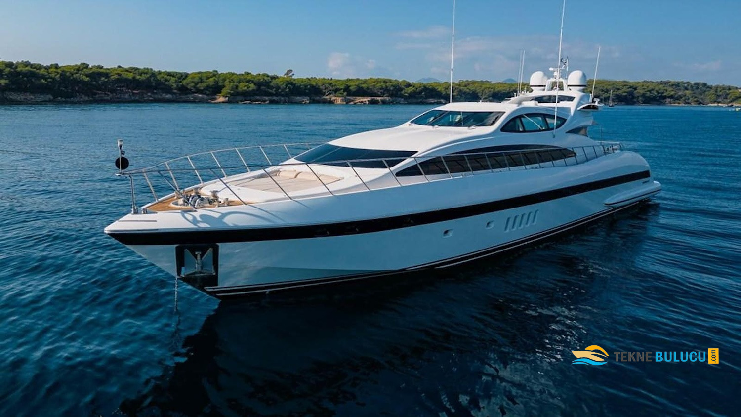 Mangusta 105 2004 iç mekan 3