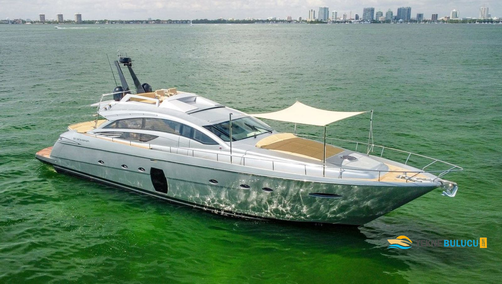 Pershing 72 2015 iç mekan 3