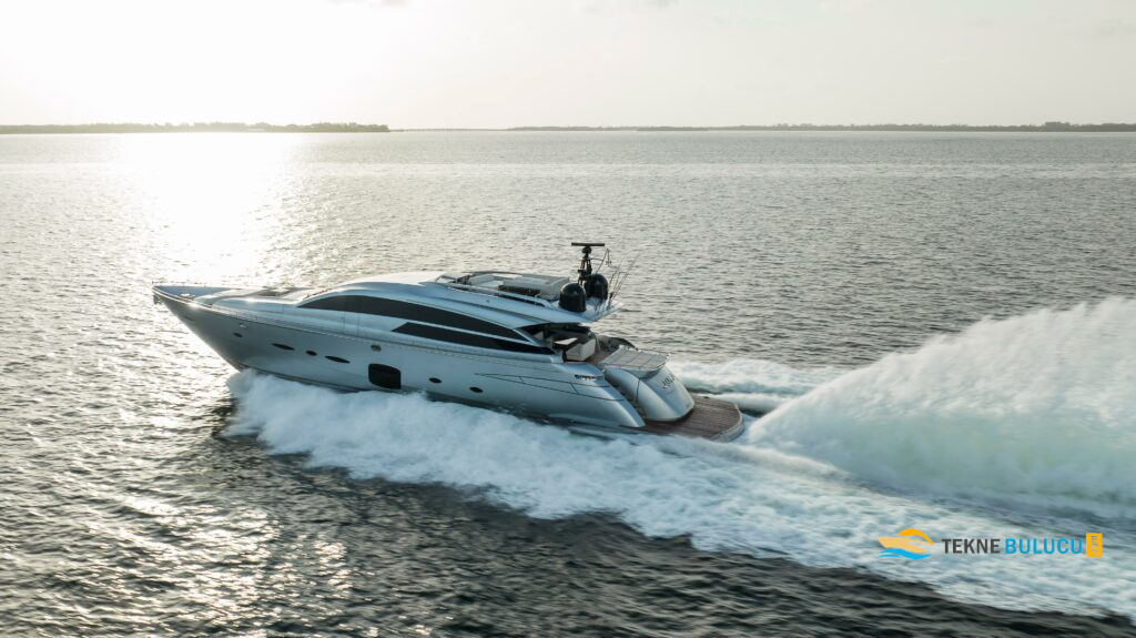 Pershing 92 2016 iç mekan 3