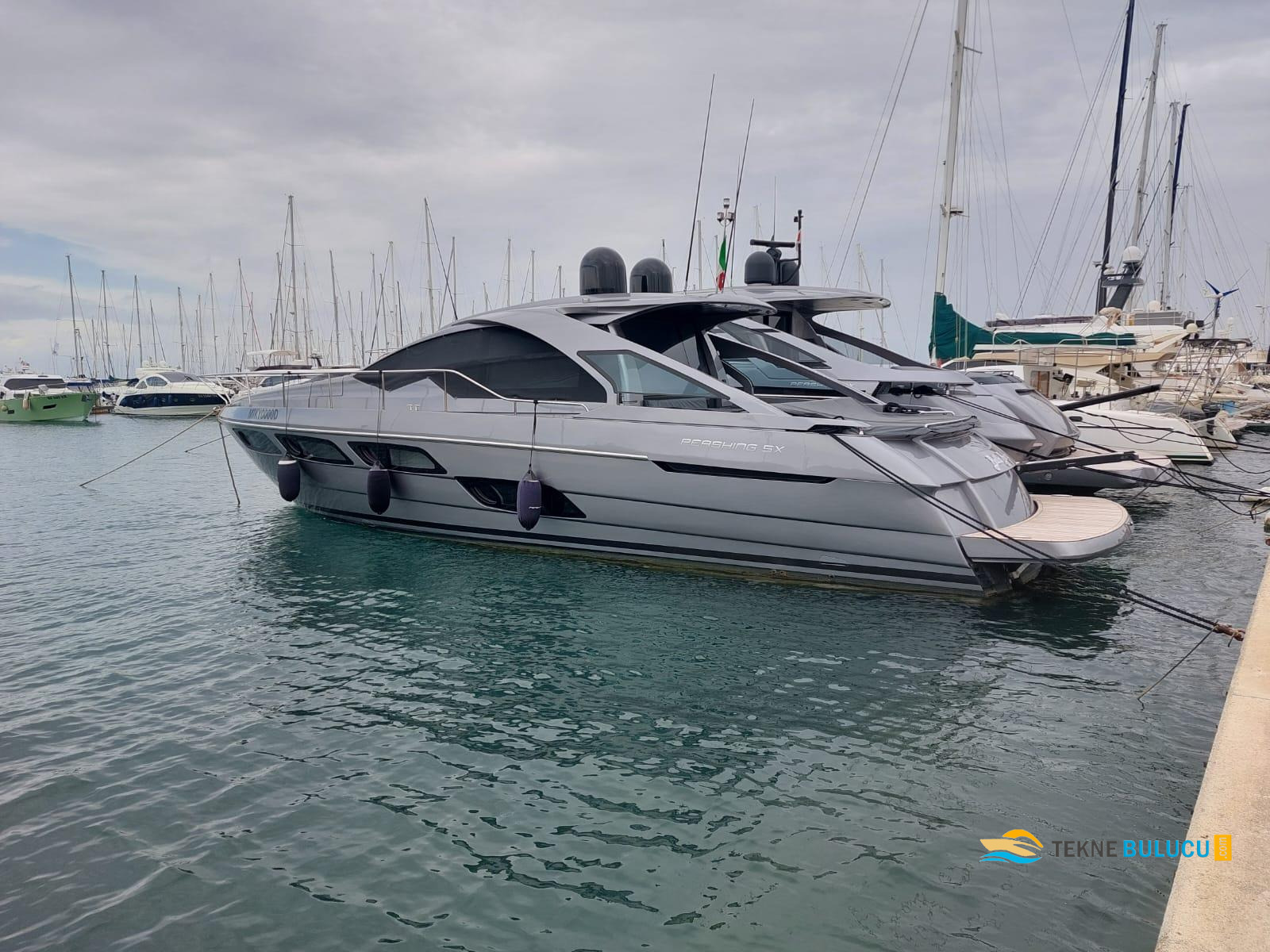 Pershing 5X 2024 iç mekan 3