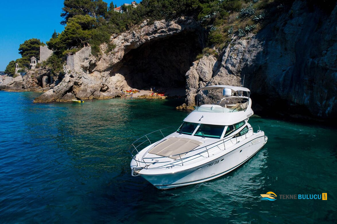 Prestige 42 2013 iç mekan 3