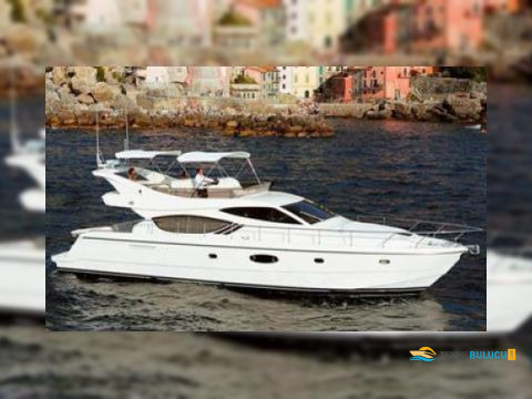 Ferretti 551 2007 iç mekan 3