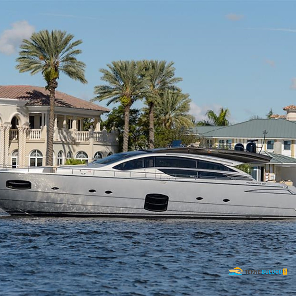Pershing 82 2014 inceleme