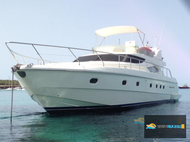 Ferretti 620 2011 iç mekan 3