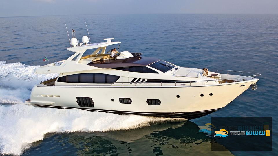 Ferretti 800 2010 inceleme