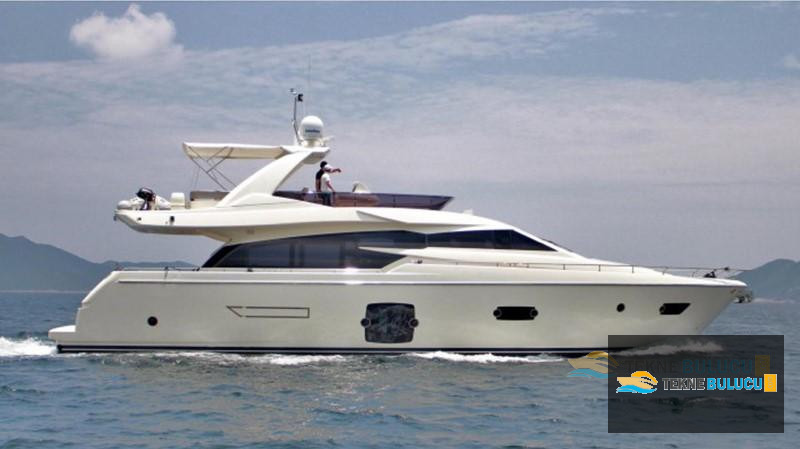 Ferretti 720 2013 iç mekan 1