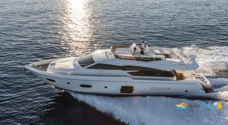 Ferretti 750 2015 iç mekan 2