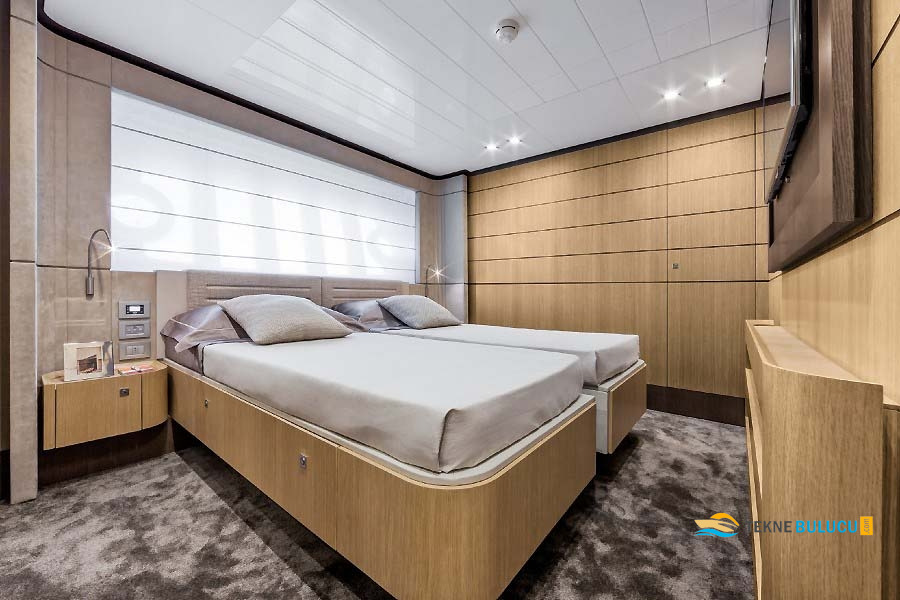 Ferretti 960 2014 iç mekan 1