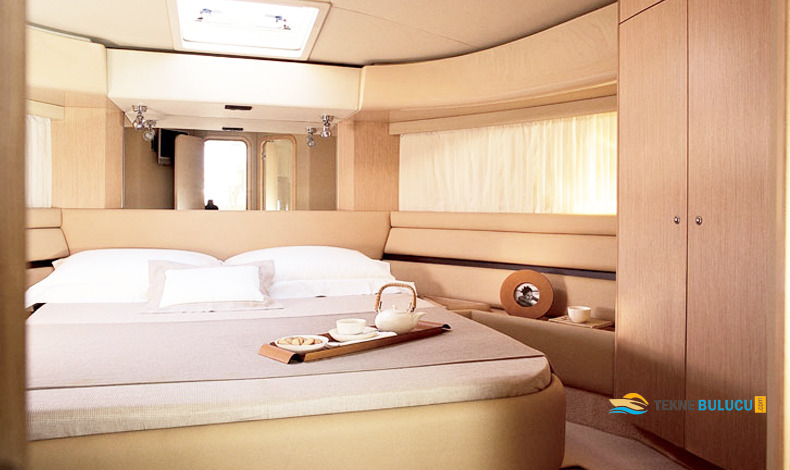 Ferretti 550 2015 iç mekan 2