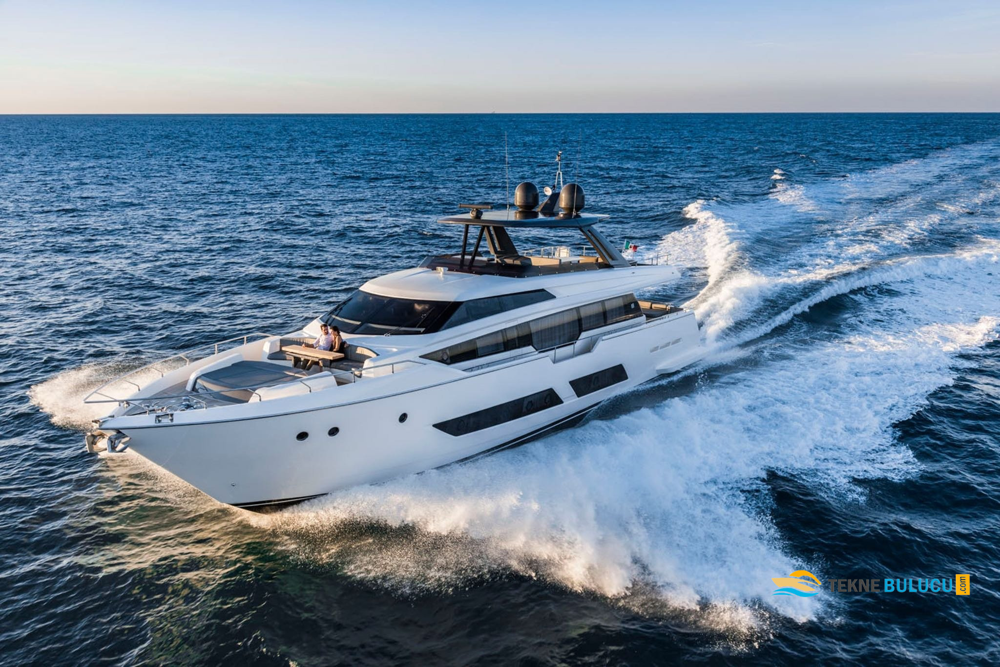 Ferretti 850 2017 inceleme