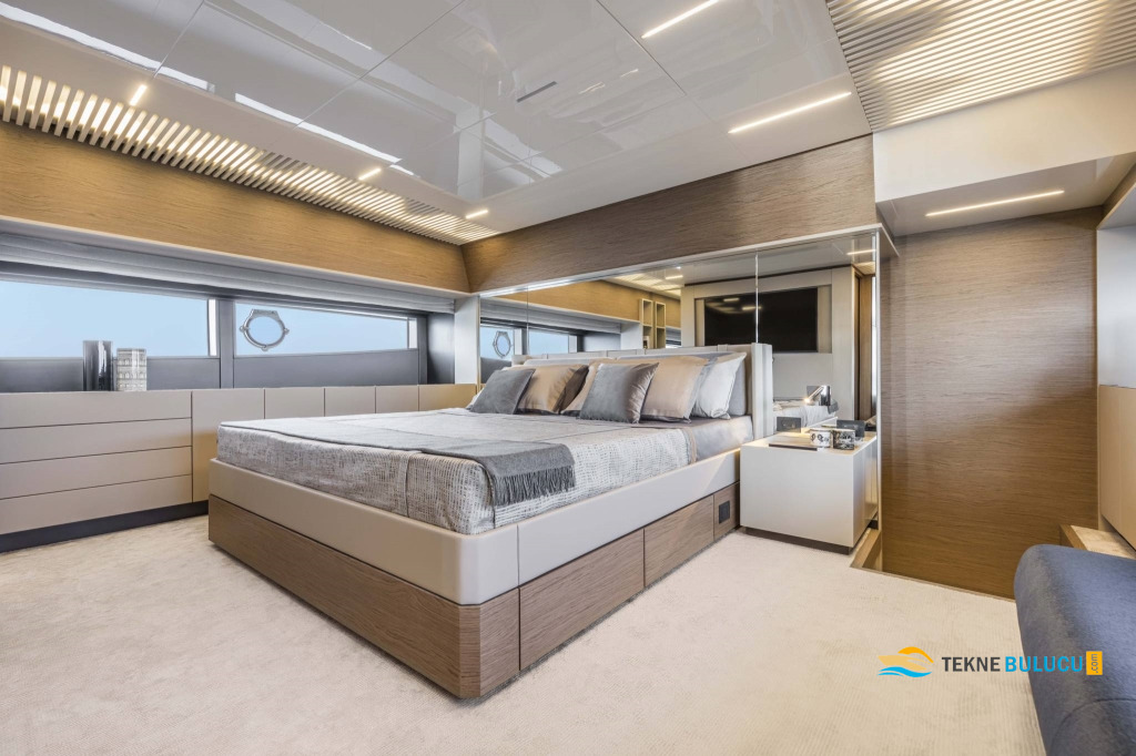 Ferretti 920 2024 iç mekan 3