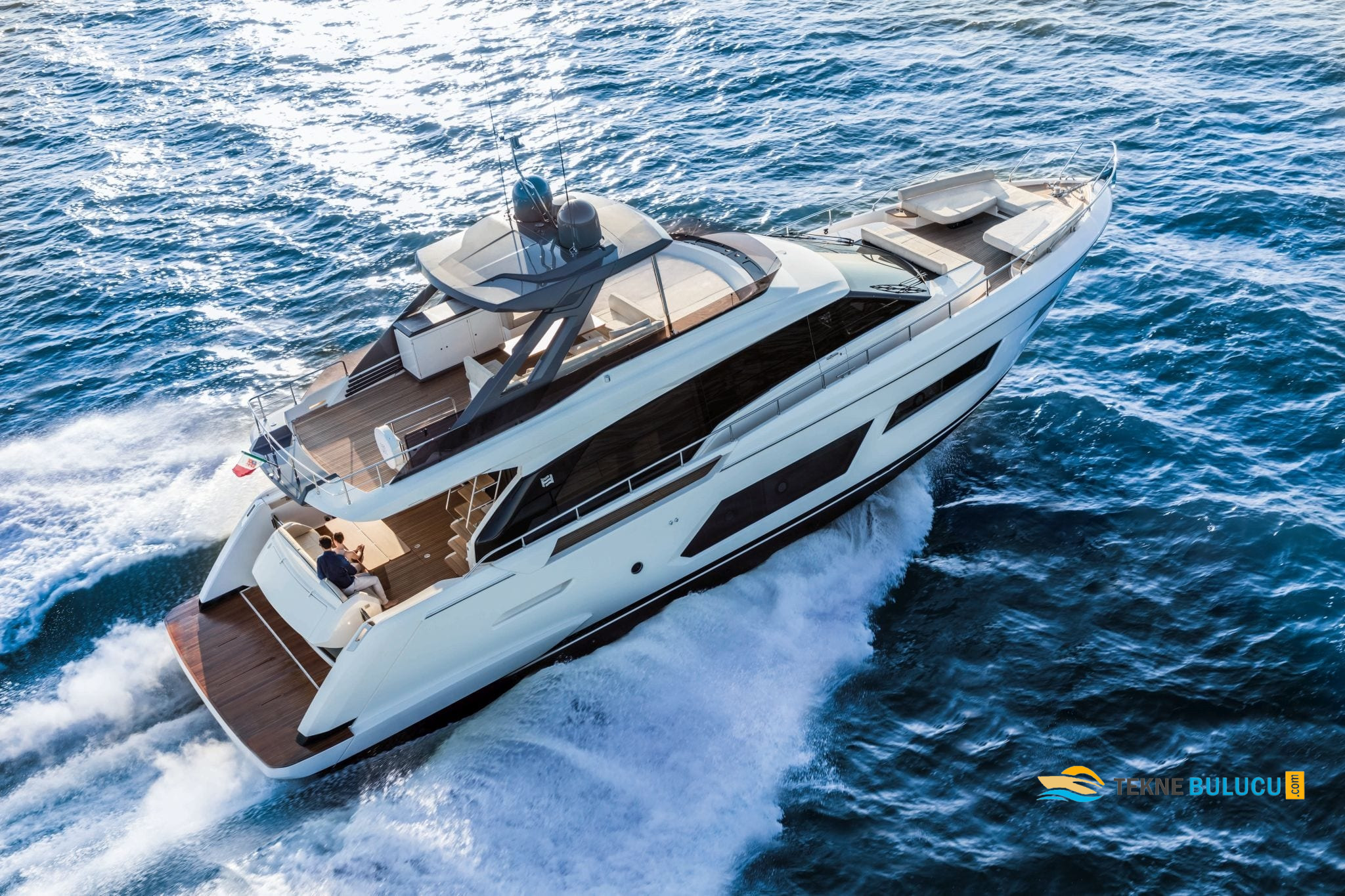 Ferretti 670 2018 iç mekan 3