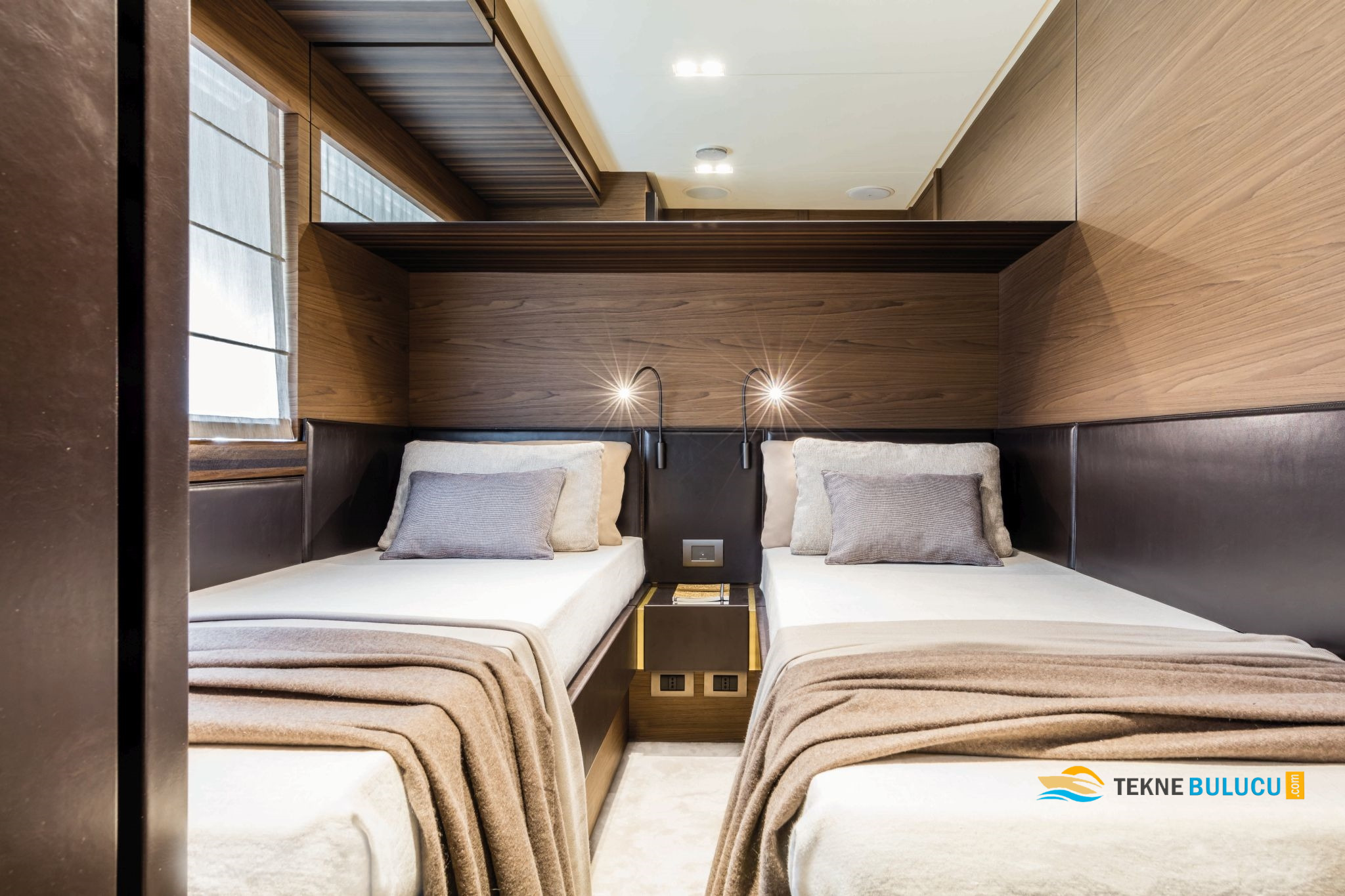 Ferretti 670 2019 iç mekan 3