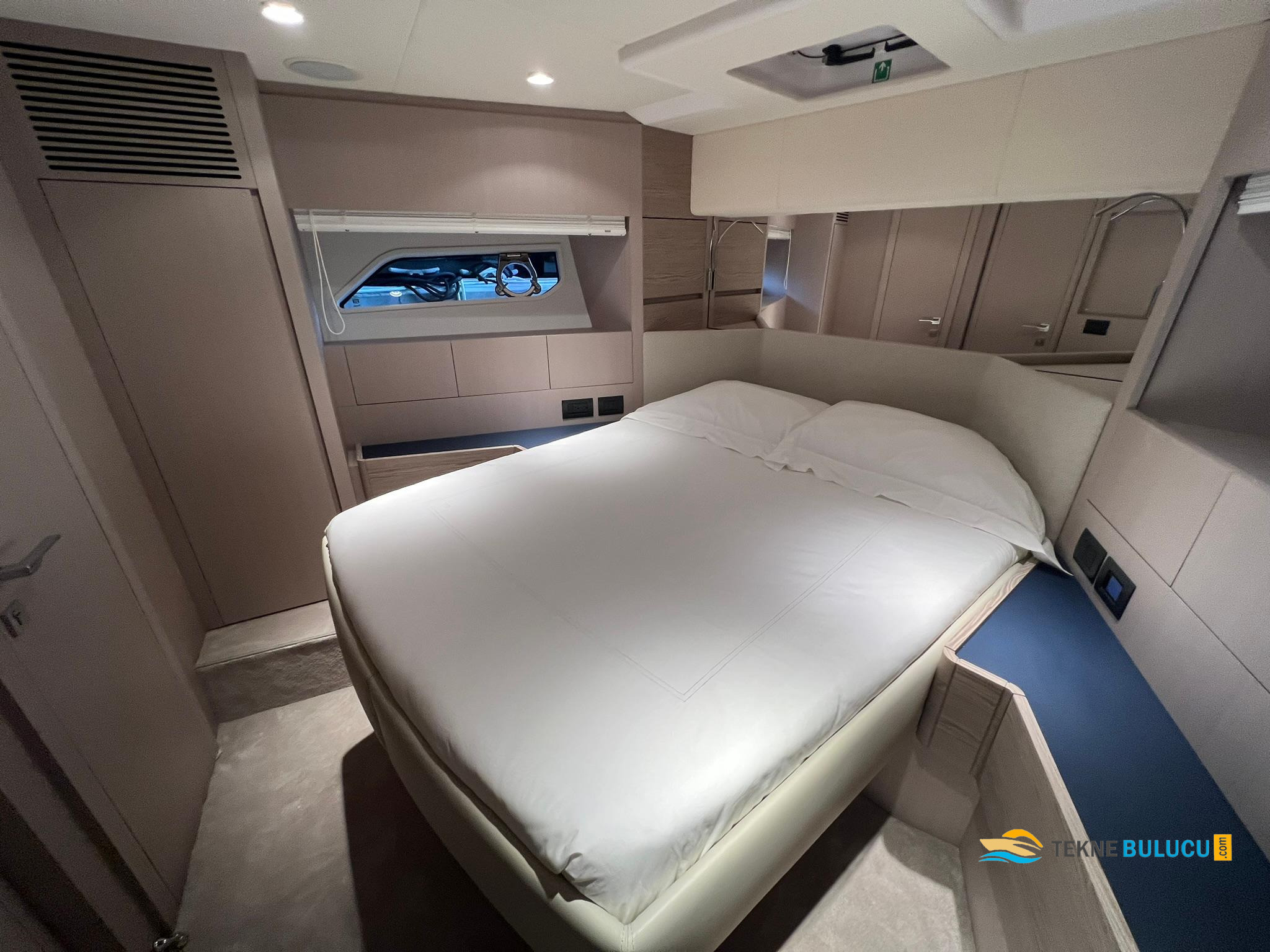 Ferretti 500 2024 iç mekan 1