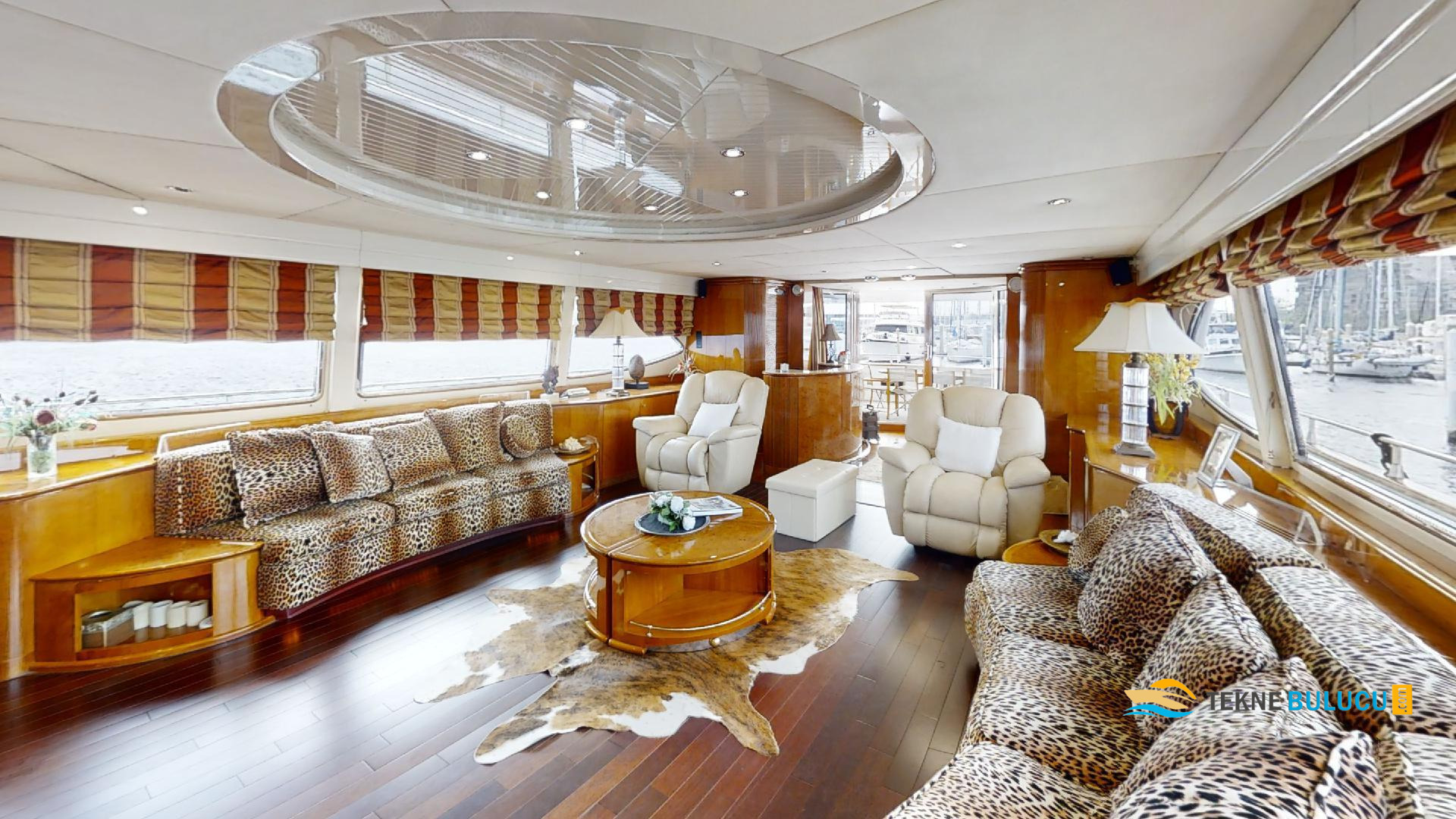 Azimut 100 Jumbo 2003 iç mekan 2