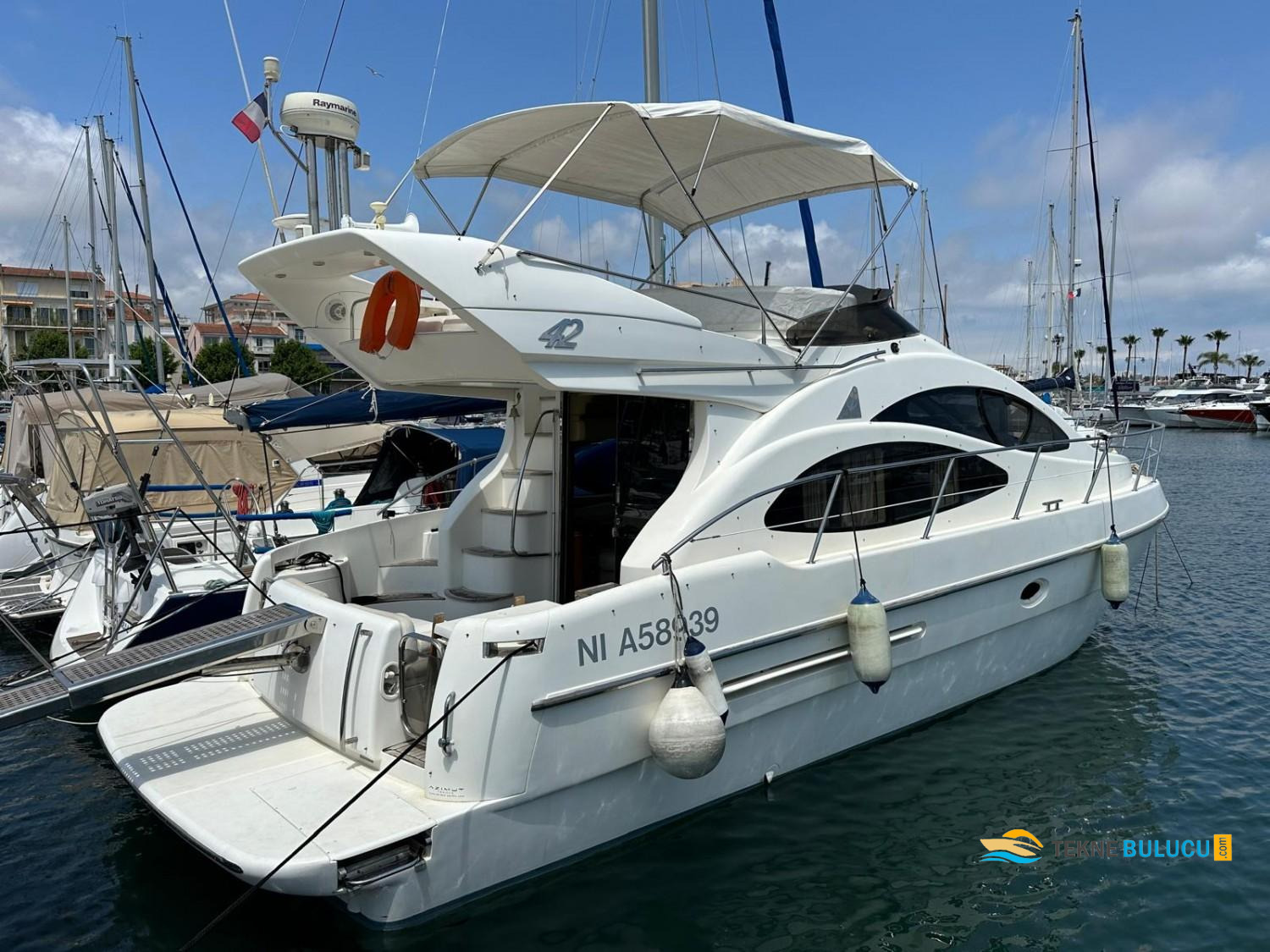 Azimut 42 Fly 2004 iç mekan 1