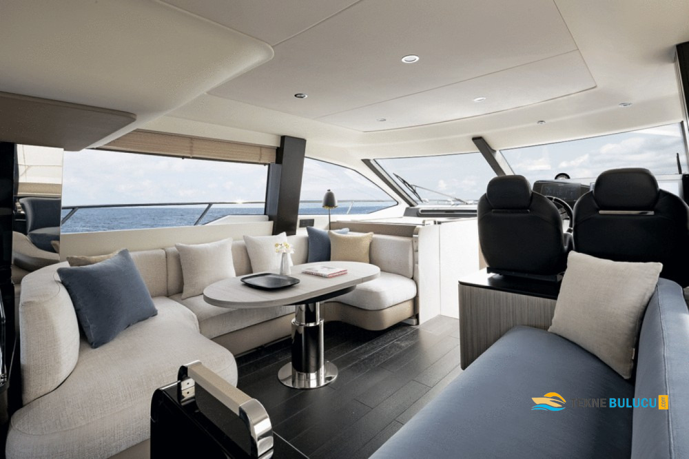 Azimut 55 Fly 2009 iç mekan 1